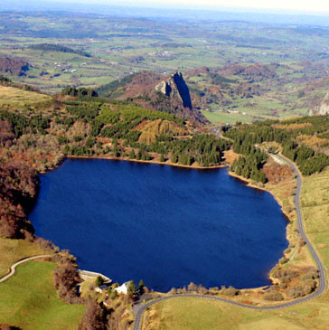  Et bien sûr, les fameux volcans d'Auvergne